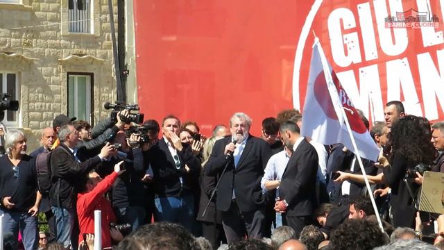 GIÙ LE MANI DA BARI | IN PIAZZA DEL FERRARESE MANIFESTAZIONE A SOSTEGNO DEL SINDACO DECARO смотреть онлайн