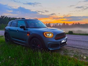 Мини Купер Кантримен на 306 лс игрушка для каждого.