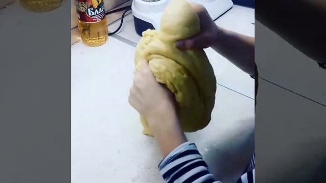 Как правильно месить тесто. смотреть онлайн
