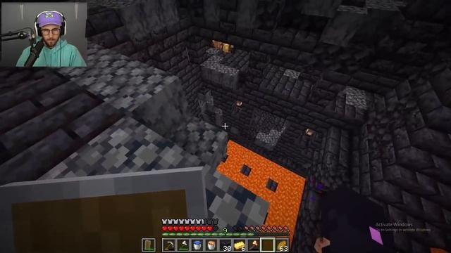 Minecraft Manhunt, But I'm A WARPER...