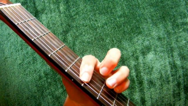Somebody that I used to know - Gotye ( GUITAR tutorial ) chords and strumming смотреть онлайн