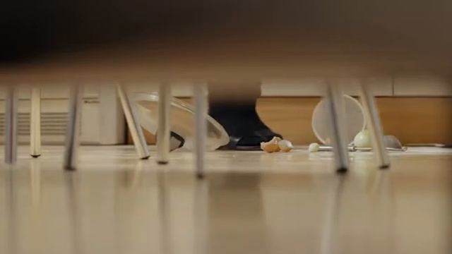 -соль рассыпалась к ссоре. - может обойдется? - ну нет дорогой. я уже настроилась смотреть онлайн