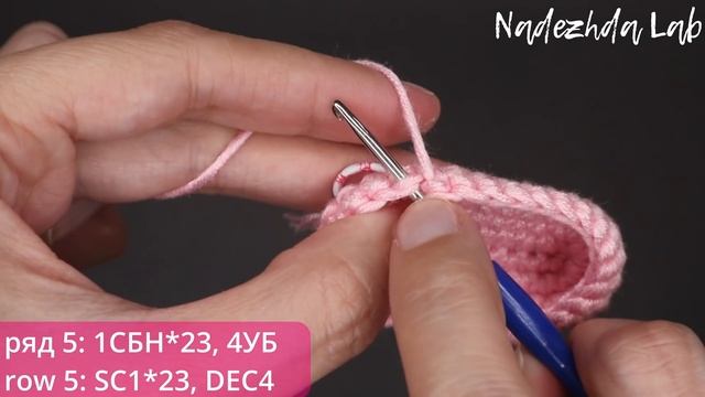 ? The Cutest Crochet Christmas Idea From A Paperclip And Leftover Yarn. Crochet For Beginners