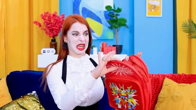 Вампиры удочерили меня! Как стать вампиром! смотреть онлайн