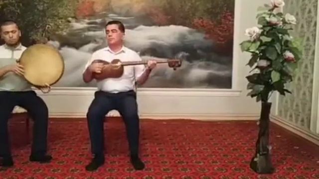BIR KELIB KETSIN ÔZBEKISTONDA HIZMAT KÔRSATGAN ARTIST ZARIF AZIZOV MASHQ JARAYONIDA KELIB KETS