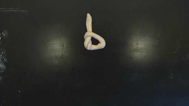 How to originally shape rolls from one strand (houska) смотреть онлайн