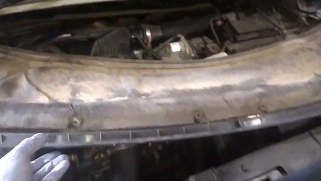 Замена воздушного фильтра на Renault Scénic III c 2009 года смотреть онлайн