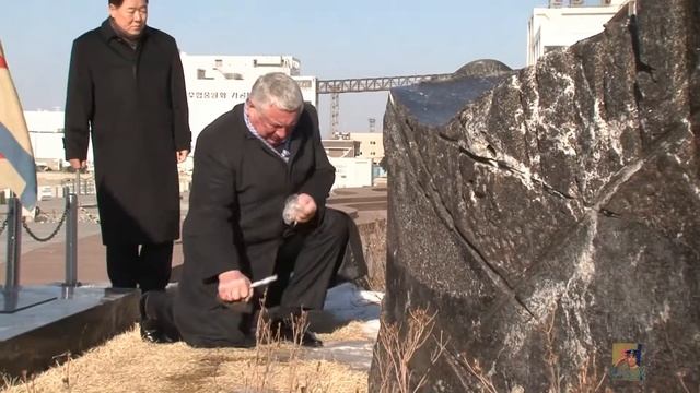 Ветераны ВМФ СССР из Беларуси посетили памятник морякам крейсера Варяг в Инчхоне (Чемульпо). смотреть онлайн