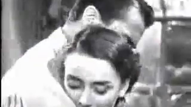 Roman Holiday - Watch you walk away (Original Music) смотреть онлайн