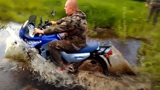 Минск ММВЗ-125 Honda XL 600V Transalp GEON X-Road 250CG через ручей смотреть онлайн