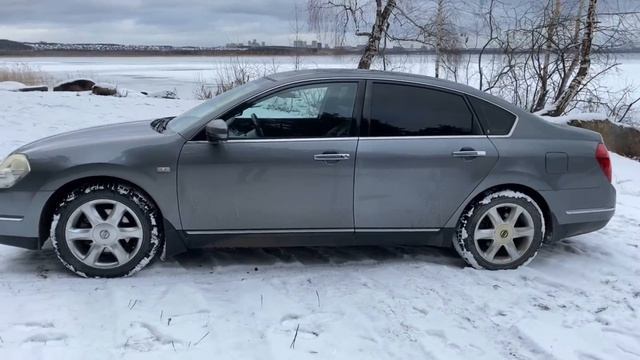 NISSAN TEANA J31. Седан с кучей фишек за 500 тысяч рублей.