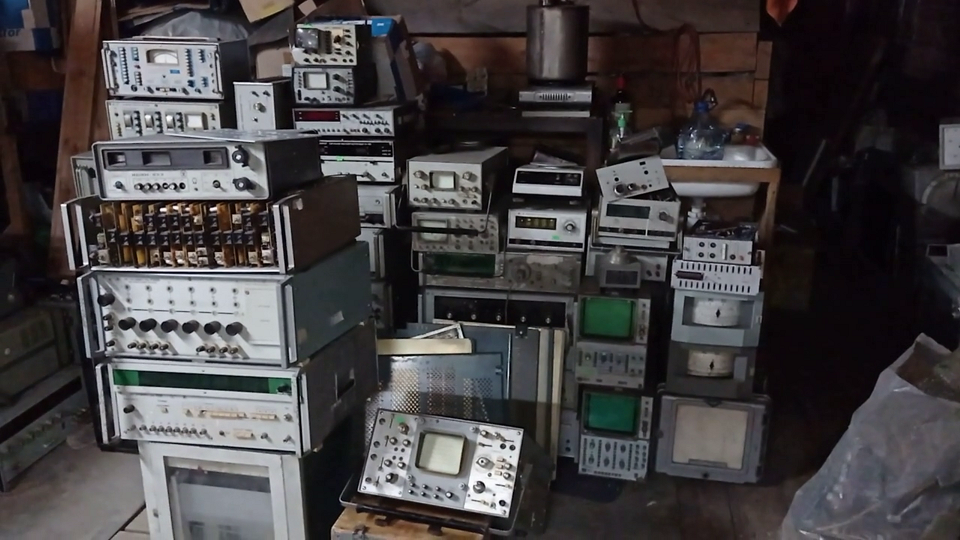 Обзор приборов, для ближайших разборов. В них точно есть ЗОЛОТО, ПЛАТИНА, ПАЛЛАДИЙ и СЕРЕБРО! смотреть онлайн