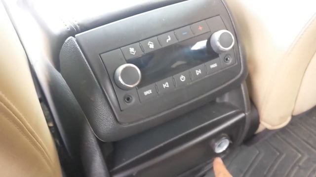 2011 Chevrolet Traverse LTZ Walkaround/Full Review + Sound Clips & Test Drive смотреть онлайн