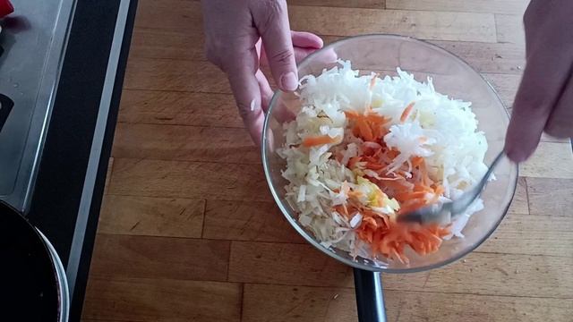 САЛАТ С ДАЙКОНОМ