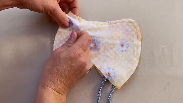 DIY Easter Chicks / How to sew Easter chickens / Chick Sewing Tutorial смотреть онлайн