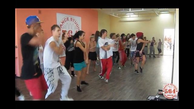День открытых дверей. Hip-Hop - Даша Карявка смотреть онлайн