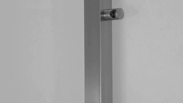 Стойка (aisi 201) 40х40х1,5 нерж. с фланцем и дек. кр. 70х70 (шлиф./мат.) смотреть онлайн