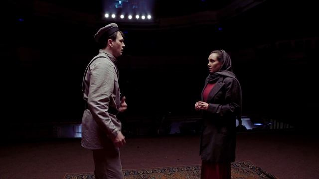 Театр им. Вл. Маяковского. «Кавказский меловой круг» глазами рассказчика смотреть онлайн