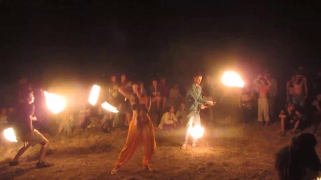 Экзотические и необычные фаер шоу на сказке под живую музыку смотреть онлайн