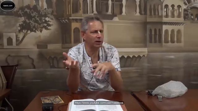 Враджендра Кумар Дас (Василий Тушкин) - ШБ 1.13.16, Две жизни души смотреть онлайн