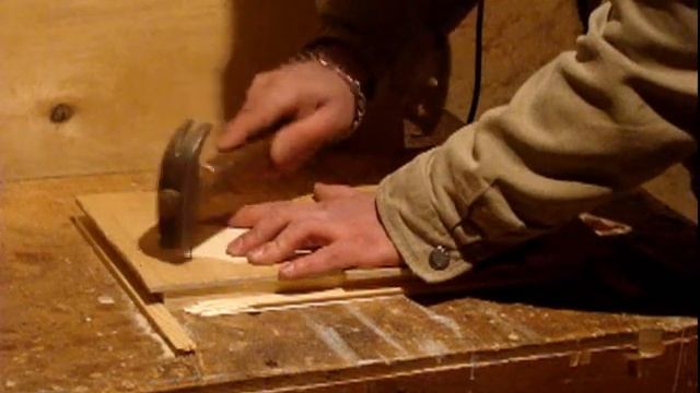 Как сделать мебельный фасад с помощью ручного фрезера смотреть онлайн