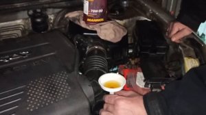 Меняем Лукойл полусин в КПП на Мannol синтетик 75W90