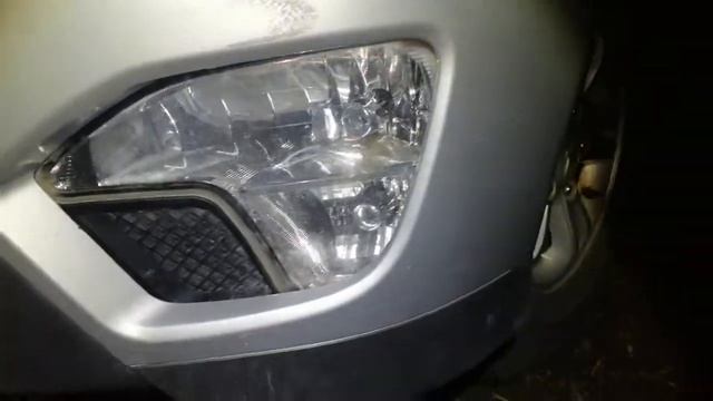 Cambio de luces quemadas Ssangyong Actyon Sport 2012 смотреть онлайн