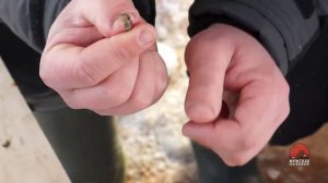 Как насадить мормыша на мормышку