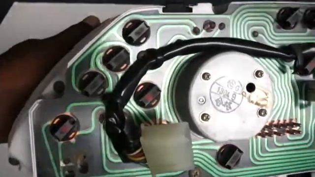 79 Datsun 280ZX Instrument Cluster смотреть онлайн