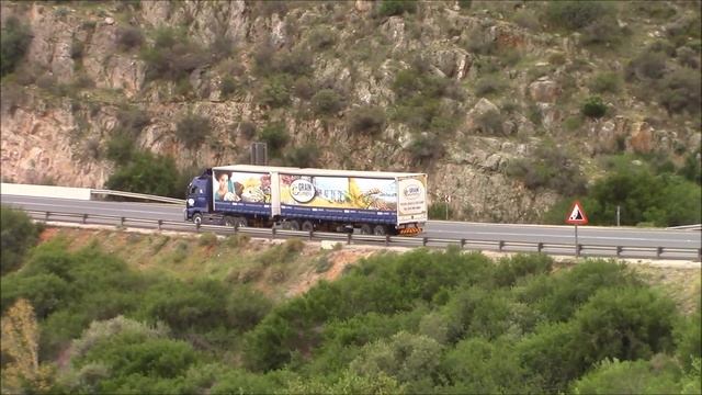 Volvo 520 With 8 Inch Pipe Pulling Away