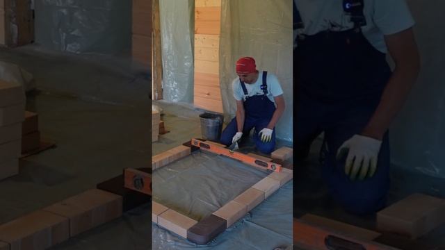 Кладка кирпичной печи, первый ряд. смотреть онлайн