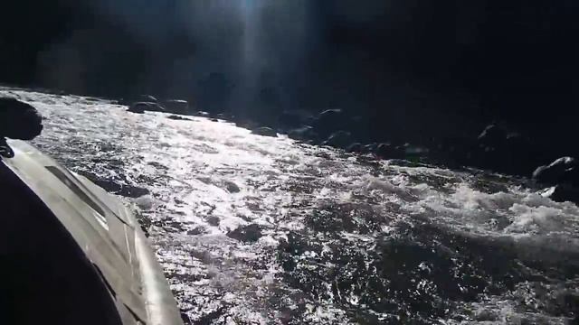 По диким рекам Тувы на аэролодках. Часть 2. Пиранья-6К смотреть онлайн