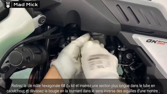 ZONTES ZT350 GK SPARK PLUG CHANGE FRENCH DEALER INSTRUCTION