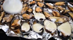 Мидии запечённые под пармезаном! Как приготовить вкусно замороженные мидии?!