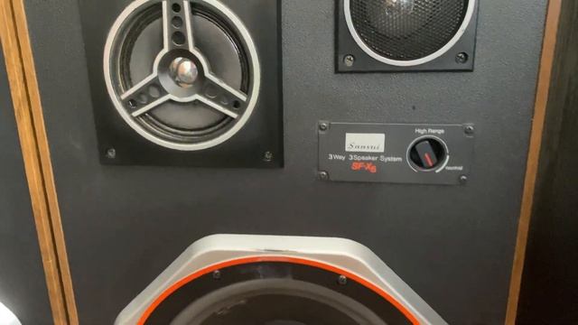 Sansui SF-X5 and Klipsch F-1 Speakers, kicking them with Marantz 2215 Receiver смотреть онлайн