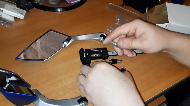 Универсальное зеркало заднего вида для мотоцикла смотреть онлайн