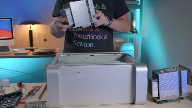 This Power Mac G5 Exploded on Me (Let's Fix It) - Krazy Ken's Tech Misadventures смотреть онлайн