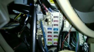 Fuse box Toyota Fortuner