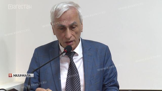 В Махачкале обсудили реализацию нацпроектов смотреть онлайн