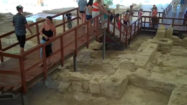 Mosaic Floors At The Kourion Amphitheatre in Cyprus смотреть онлайн