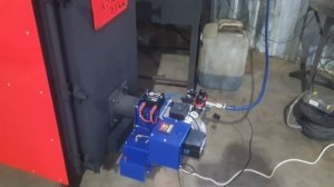 Горелка  на отработке двухступенчатая.ЖИДКОТОПЛИВНАЯ.