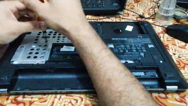 HP Probook 4540s Keyboard Disassemble / Replacement.