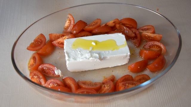Макароны с сыром Сиртаки и томатами в духовке. Бюджетный и быстрый вариант смотреть онлайн