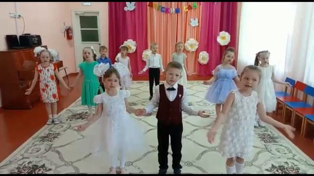 Песня "Вместе хорошо", сл. и муз.Л.Некрасовой смотреть онлайн