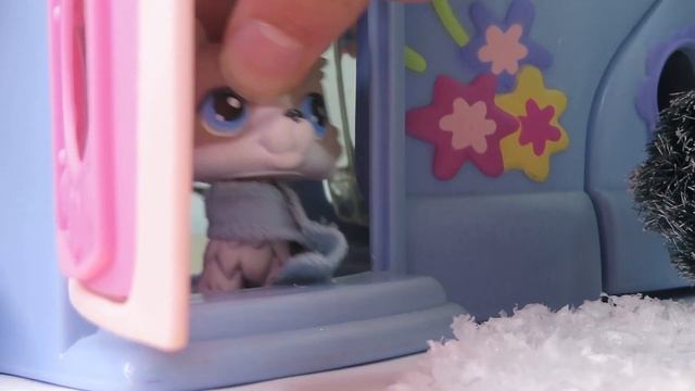 LPS: Under the Mistletoe {Film} смотреть онлайн