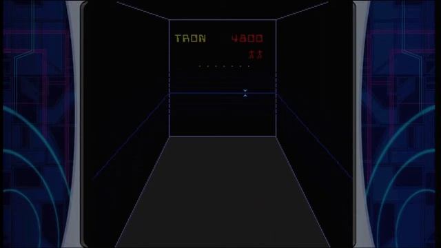 Retro Games - Discs of Tron смотреть онлайн