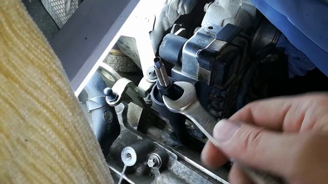 Mercedes ML сломалась свеча накала, удаление смотреть онлайн