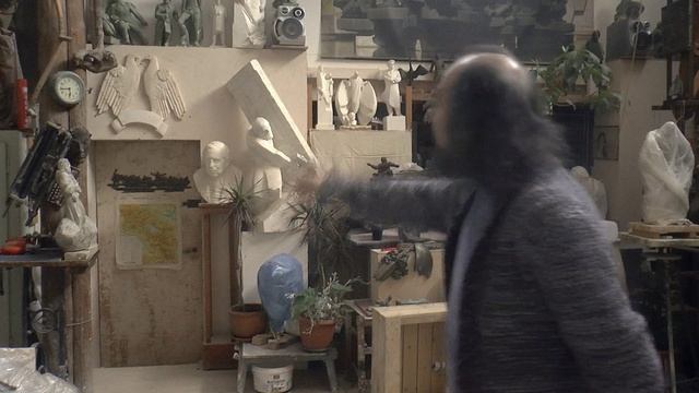 В мастерской скульптора Ваге Согояна #Ваге_Согоян #Фрид_Согоян #Мастерская_художника #Скульптура смотреть онлайн