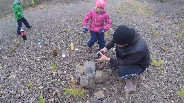 вас обманывают проводим опыт на кока коле нет ничего одни пузыри