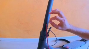 Самокат Xiaomi M365 шатается руль люфтит